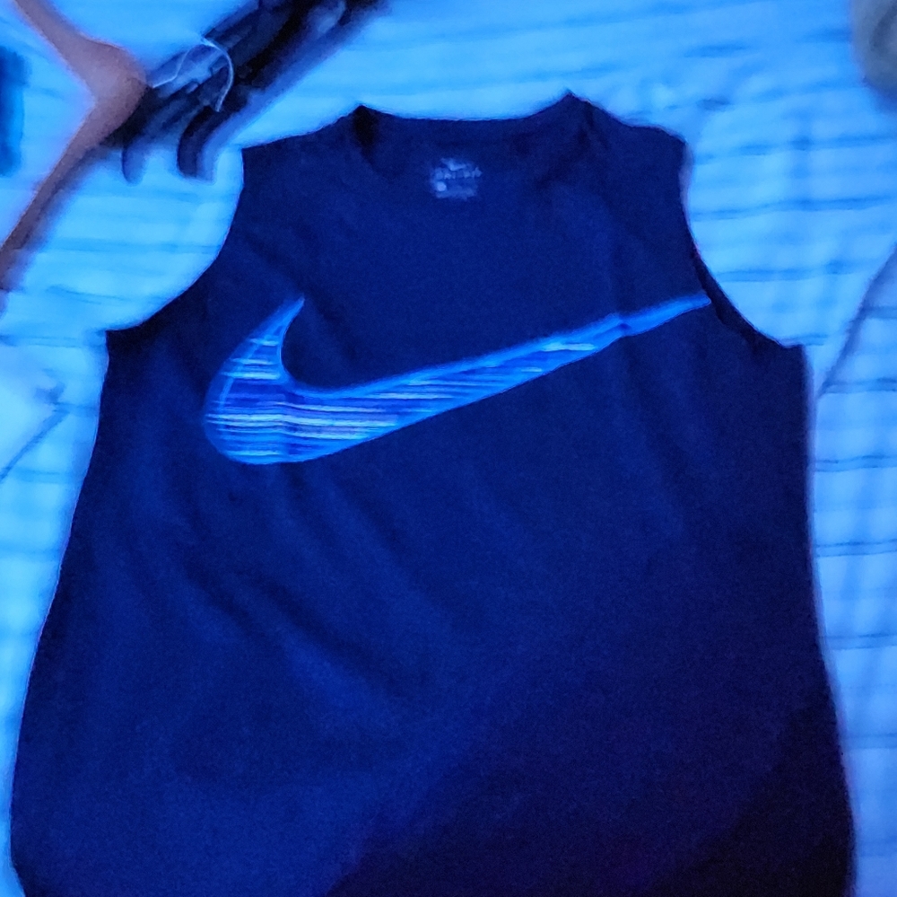 Nike boys muscle shirt